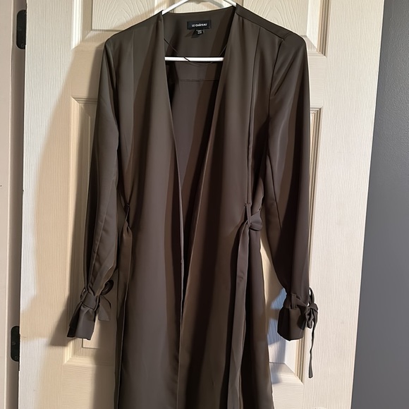 Le Château Blazer - Picture 2 of 5